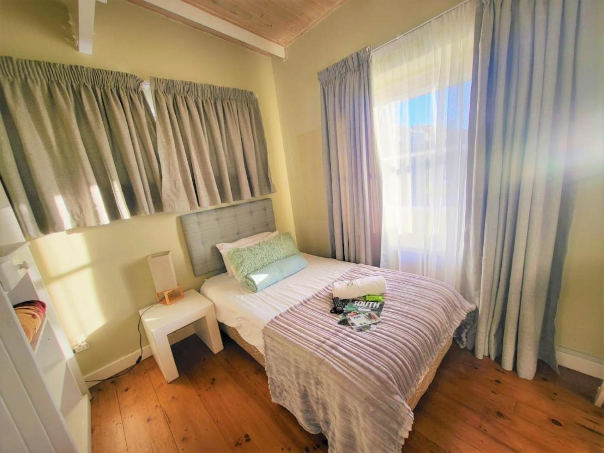 Point Village Guest House Mossel Bay Eksteriør bilde