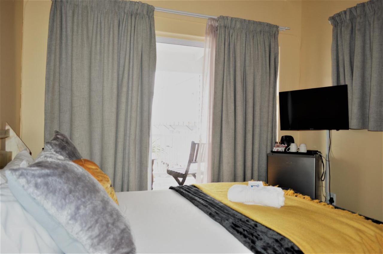 Point Village Guest House Mossel Bay Eksteriør bilde